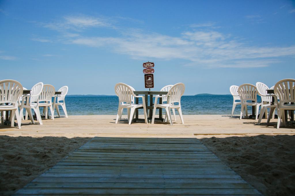 Bayshore Resort ทราเวิร์สซิตี้ ภายนอก รูปภาพ