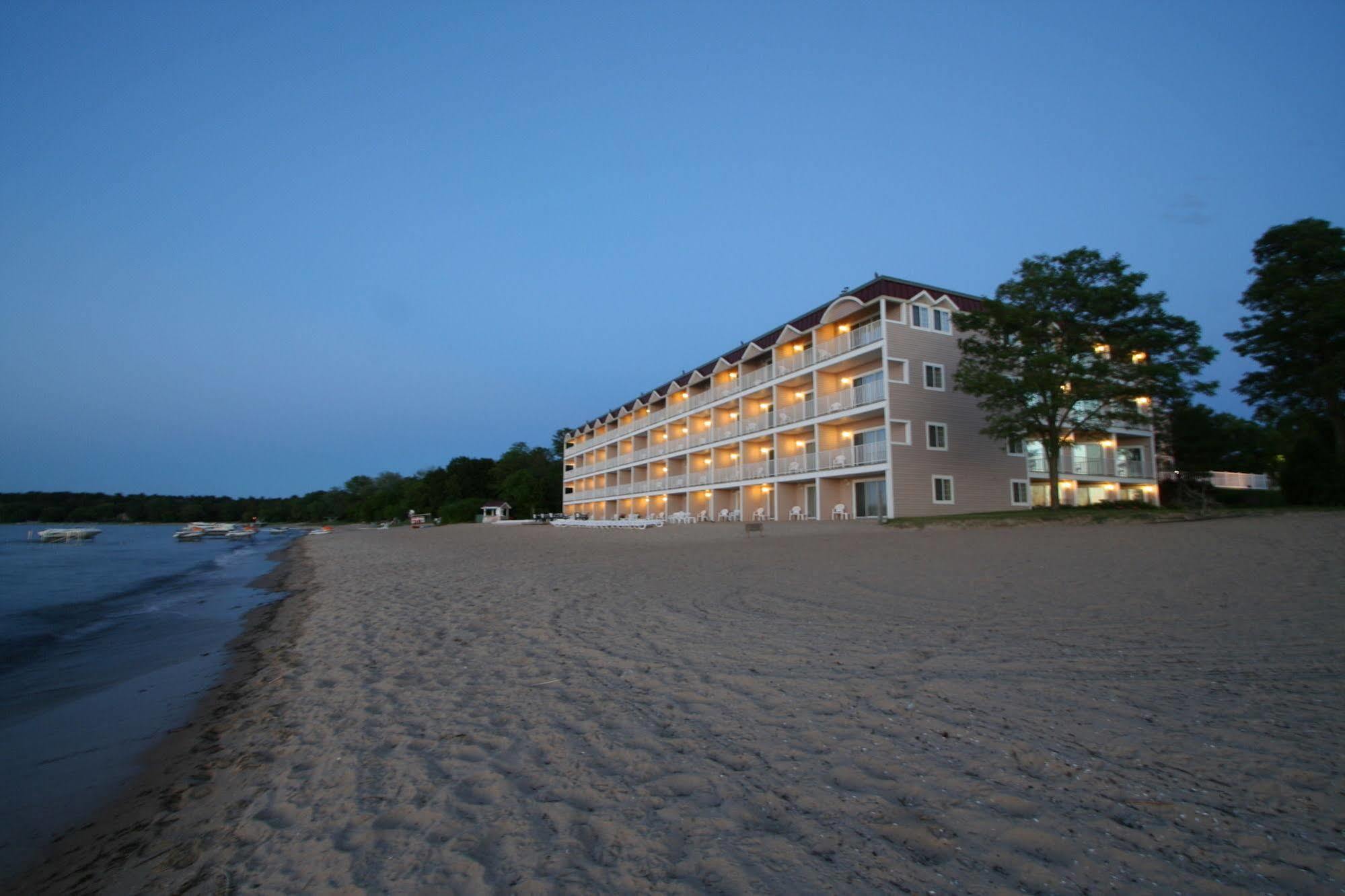 Bayshore Resort ทราเวิร์สซิตี้ ภายนอก รูปภาพ